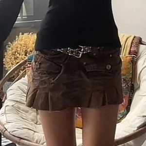 Brun minikjol - Jätte söt brun kjol från esprit