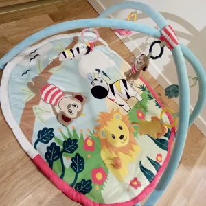 Babygym - Babygym i mycket bra skick. Använd fåtal gånger 
