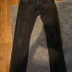 Levis 501 jeans - Bra skick, använd några fåtal gånger bara. 