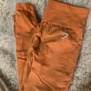 Gymshark tights  - Jättesnygga organgea tights från gymshark! Aldrig använda! 
