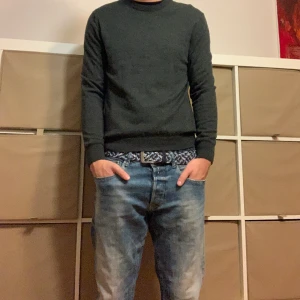 These glory days 100% merino - Nypris: 2000  I  Mitt pris: 478  Nyskick, använt två gånger   Färg: mörk grön  Liten liten på mig