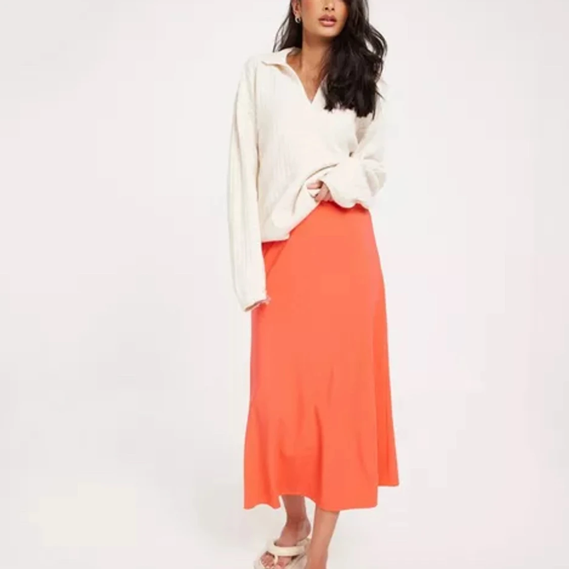 Midikjol från pieces