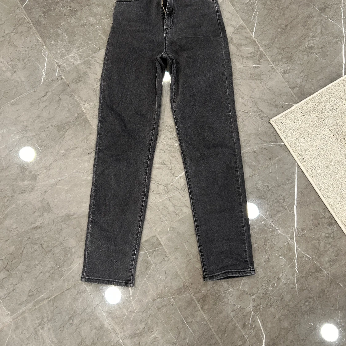Abrand jeans