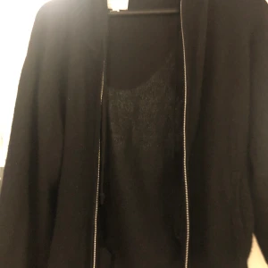 Soft goat hoodie  - Bra skick, inga hål eller fläckar Köpt 2021