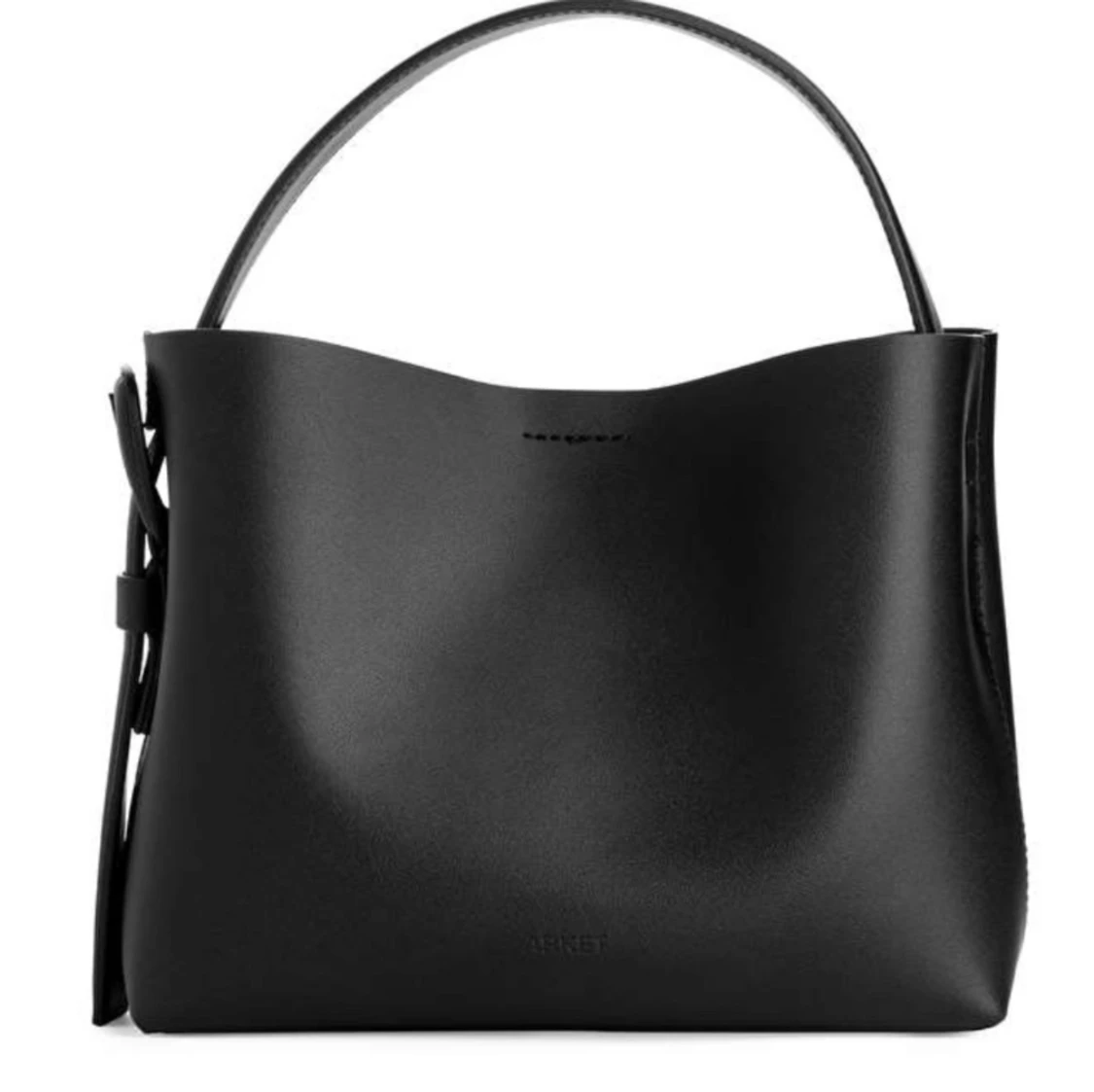 ARKET handväska skinn  - 91