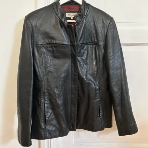 Vintage Leather Jacket  - Vintage läderjacka 