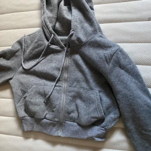 Magkofta - Typ en magkofta från SHEIN storlek XS