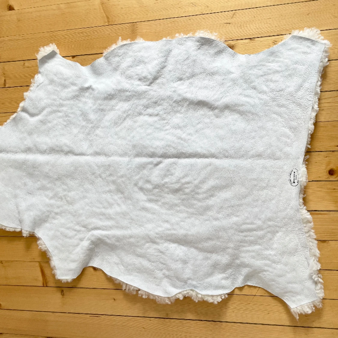 Fårskinn (ÄKTA)  - 90