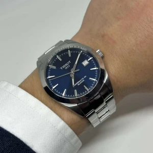 Tissot Gentleman Powermatic 80 - Vi säljer nu denna eftertraktade Gentleman i mycket gott skick. Extralänkar och box tillkommer. Nypris: 10795