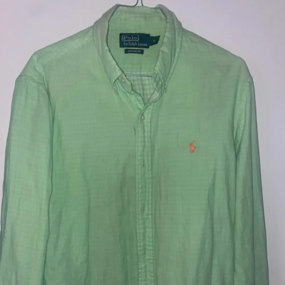 Grön/limegrön skjorta Custom fit. Skjortor.