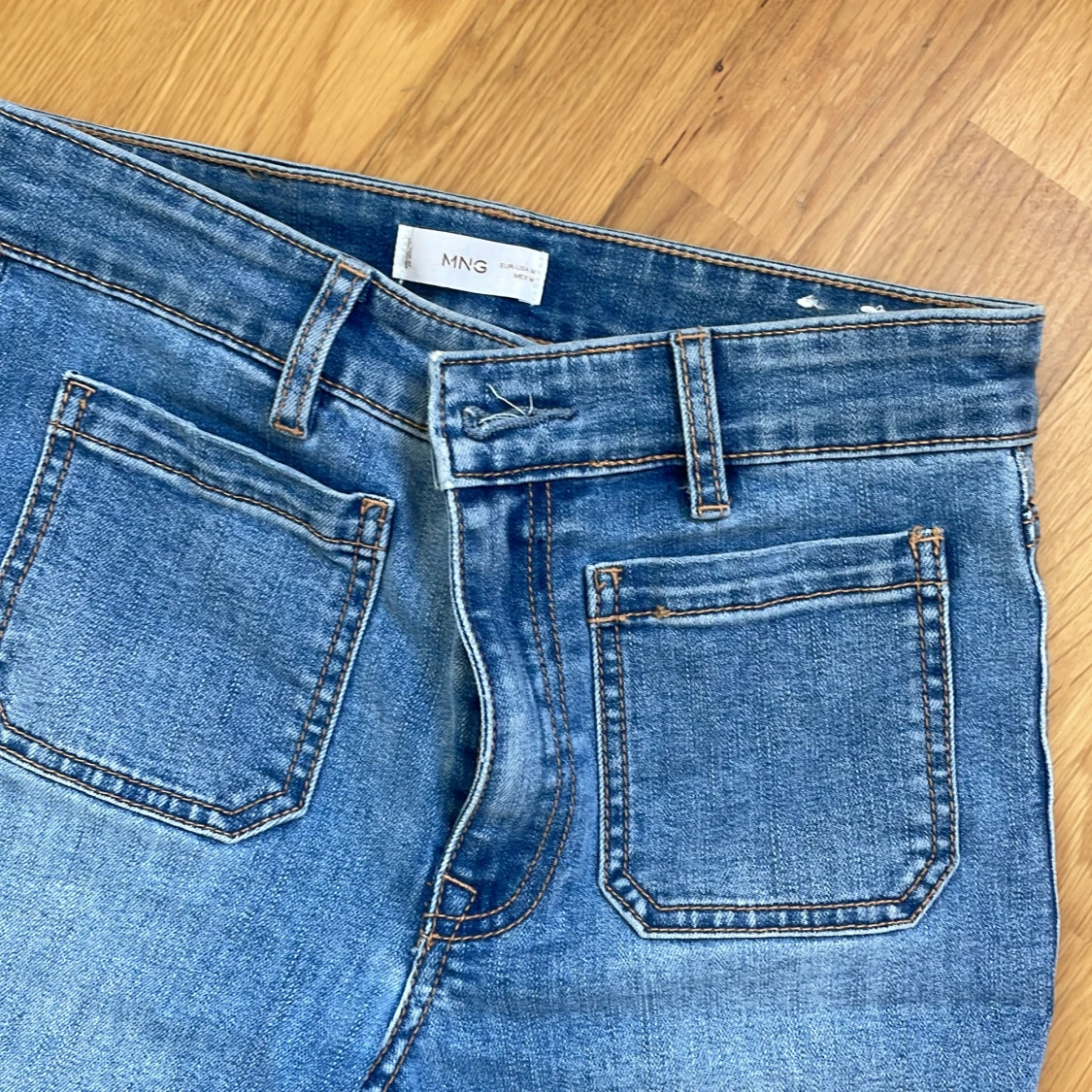 Bootcut jeans med fickor - 91