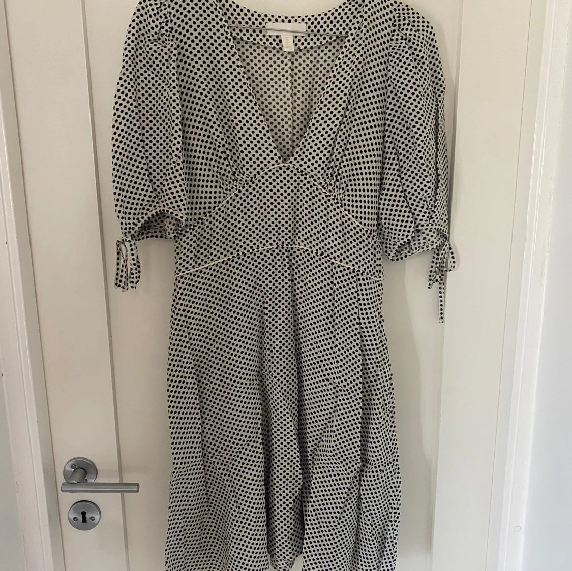 Prickig sommarklänning  - 90