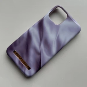 Ideal of Sweden iPhone skal - Helt nytt och oanvänt skal från ideal of Sweden, passar iPhone 11 Pro/X/XS. Säljs pga ny mobil, säljer flera skal. 
