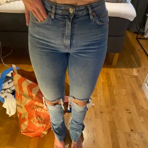 Zara jeans - Nästan aldrig använda 