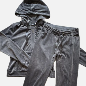 Mjukisset - Mjukisset från Gina i strl S o fint använt skick 💌