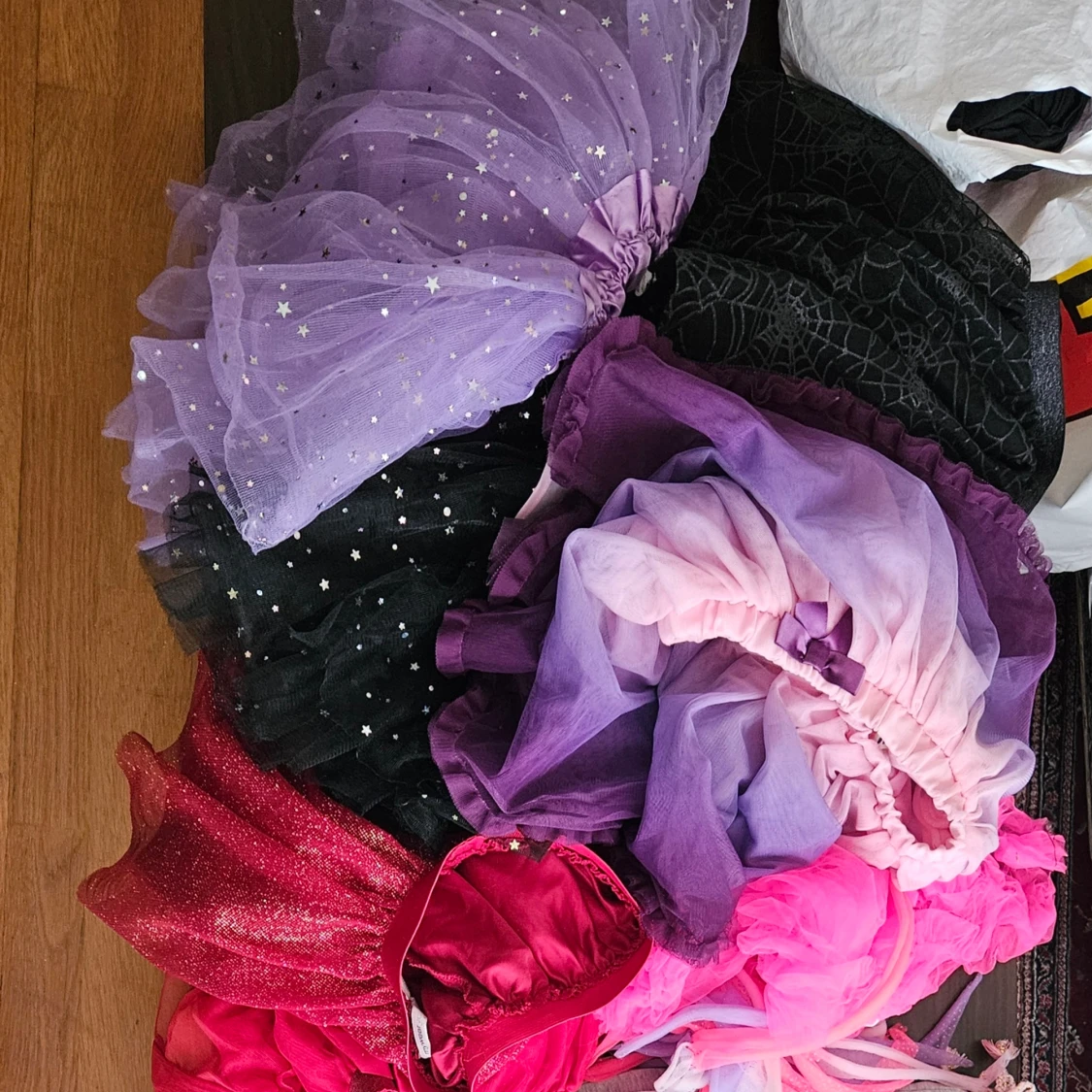 Barnkläder 122-128. - 90