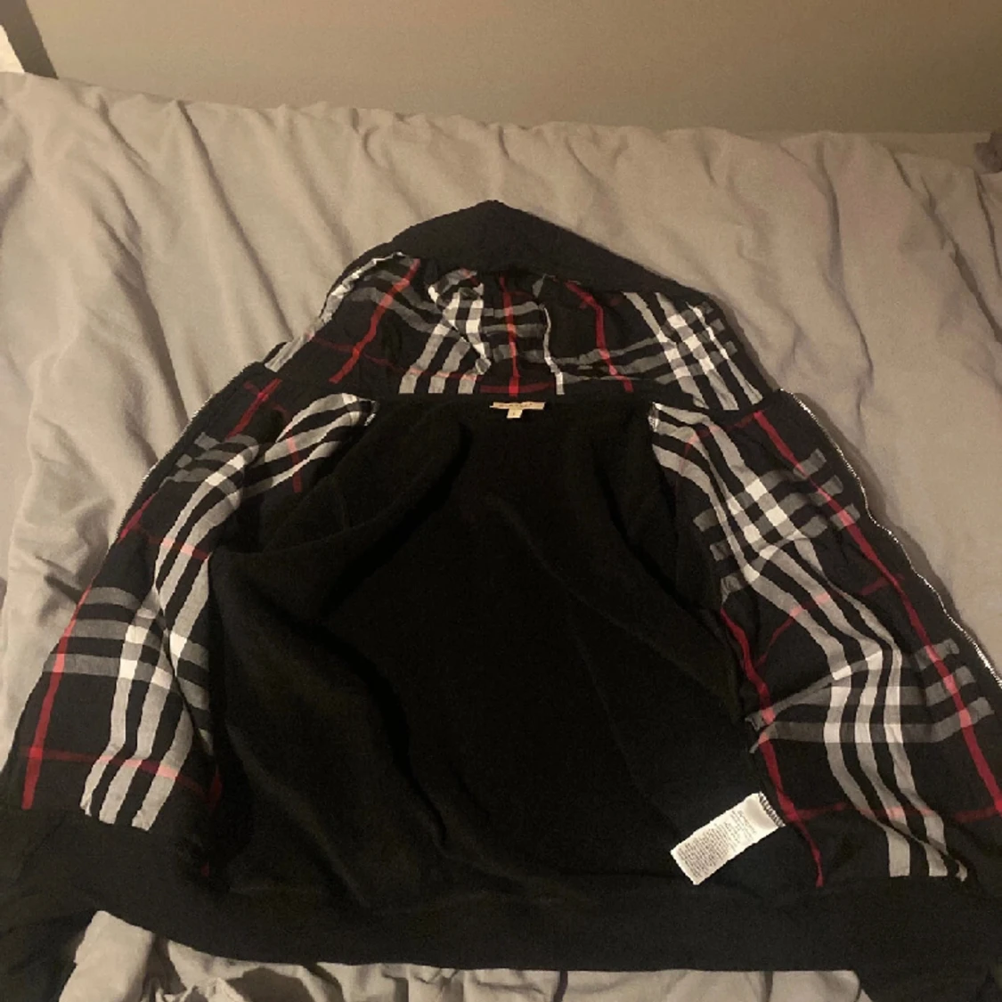 Burbury hoddie  - 90