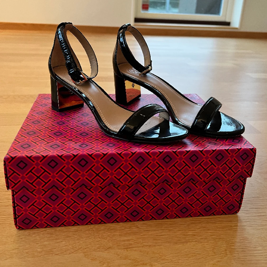 Tory Burch högklackade skor   