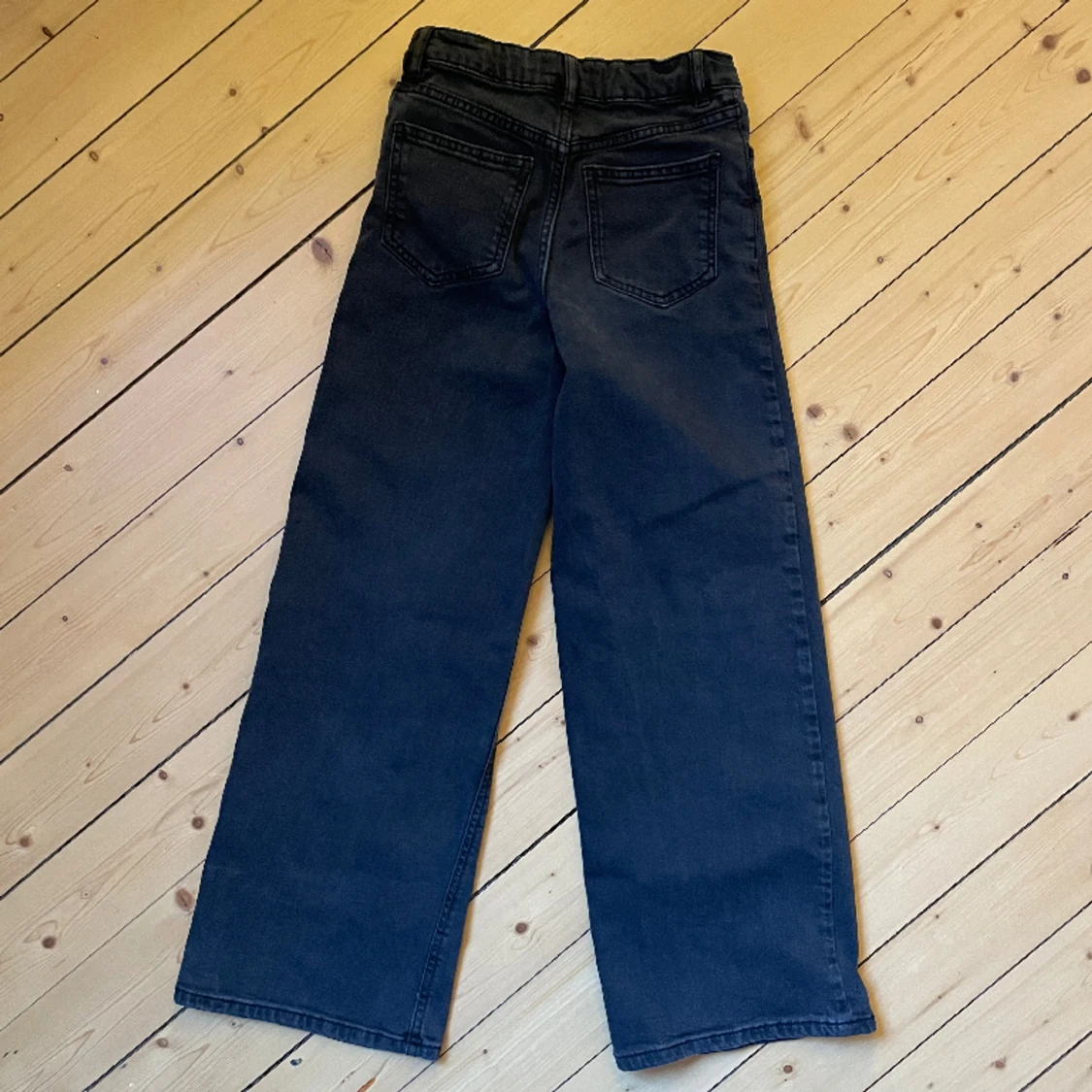 Jeans  Lindex Viola svarta 140 - 90