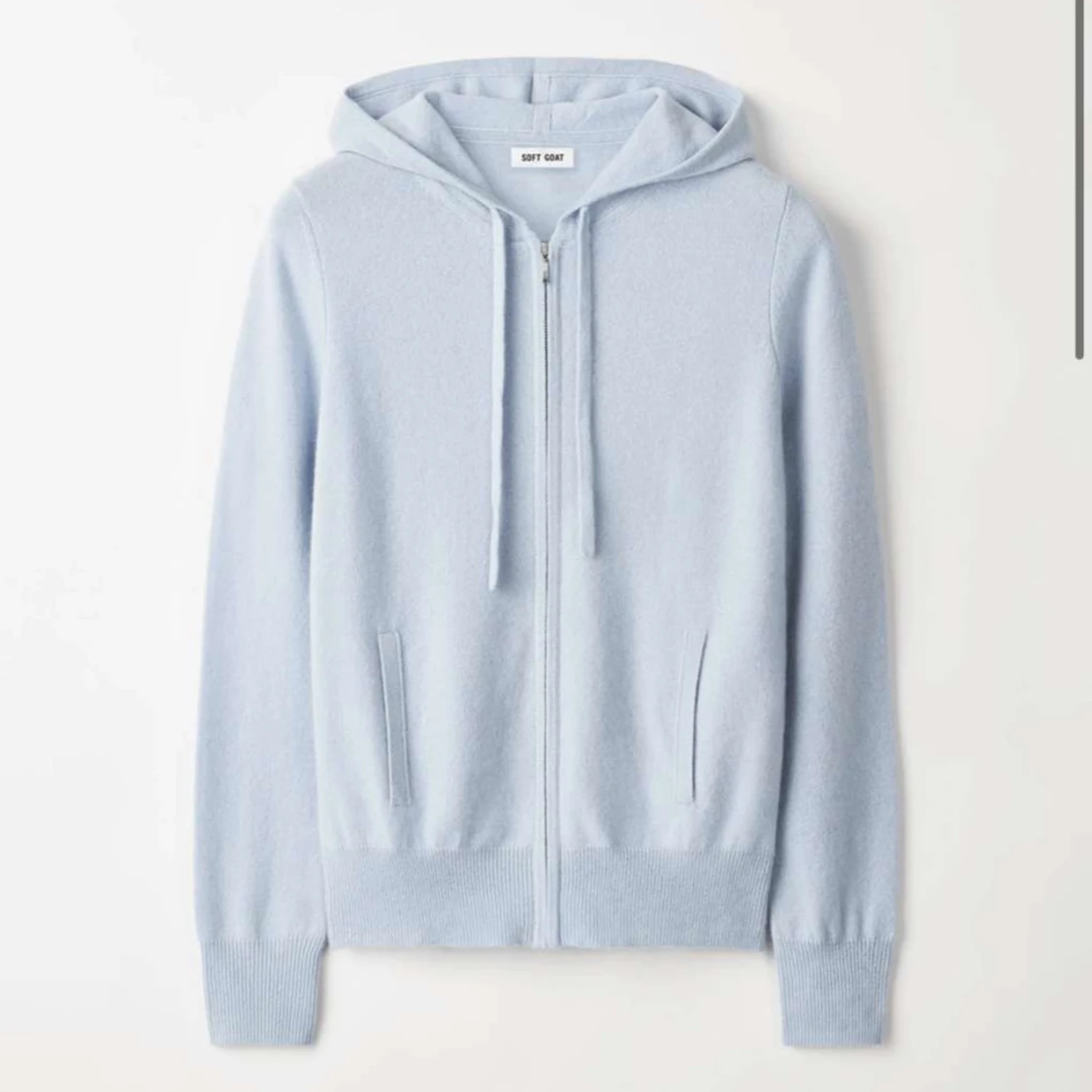 Intressekoll för ljus blå soft goat