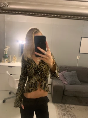 Blus  - Super snygg blus 