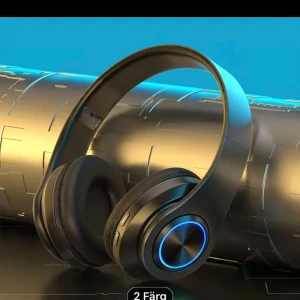 Hörlurar  - Bluetooth hörlurar Trådlösa Ledljus på sidorna Exklusiva Bra ljud  Finns flera styckna  Storlek går att byta