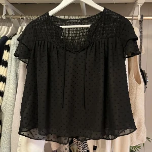 Zara blus - Fint skick, strl xs men passar s💕