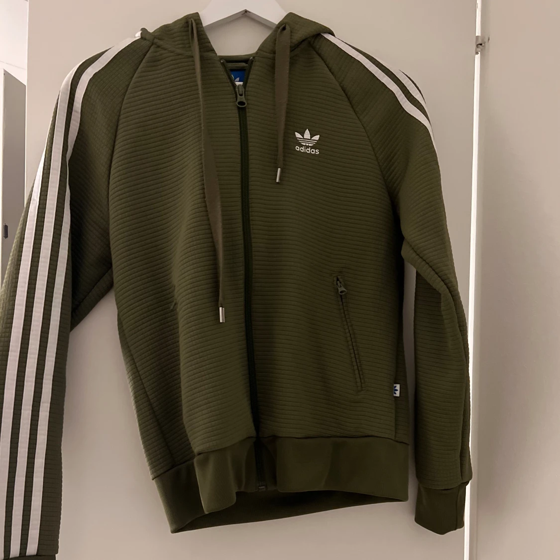 Adidas tröja