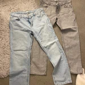 Säljer två par nya jeans bara andvänd ungefär 2 gånger och säljer för att de har blivit för stora. De är love waist och är från ginatricot 