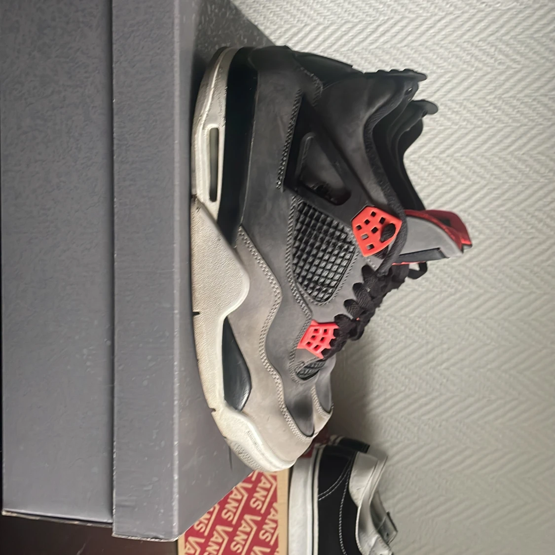 Jordan 4 infared