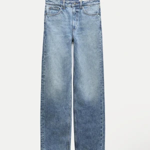 Wide leg jeans - Storlek 38, från zara, knappt använda! 