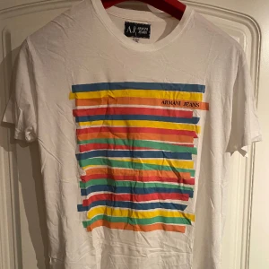 Armani t-shirt - Armani jeans t-shirt i storlek XL ( L) Bra skick! 