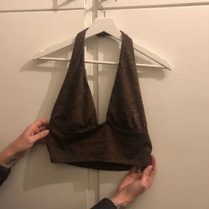 croptop - fin croptop men har använt så få gånger så känner att den behöver ett nytt hem, inga defekter 💗