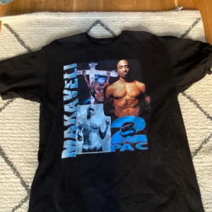 2 pac t-shirt - 2 pac T-shirt i mycket bra skick 