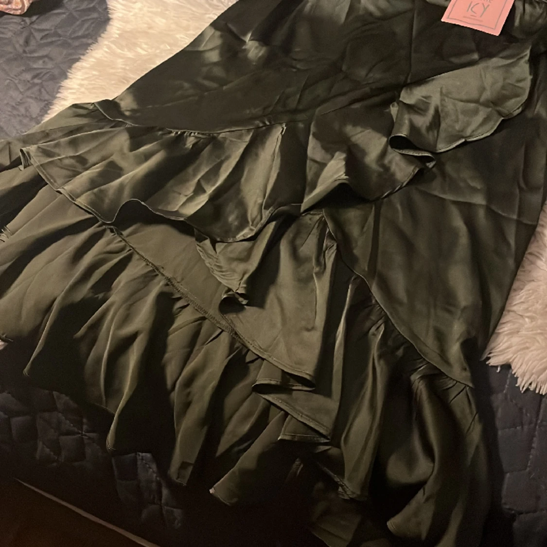 Grön satin omklottkjol - 91