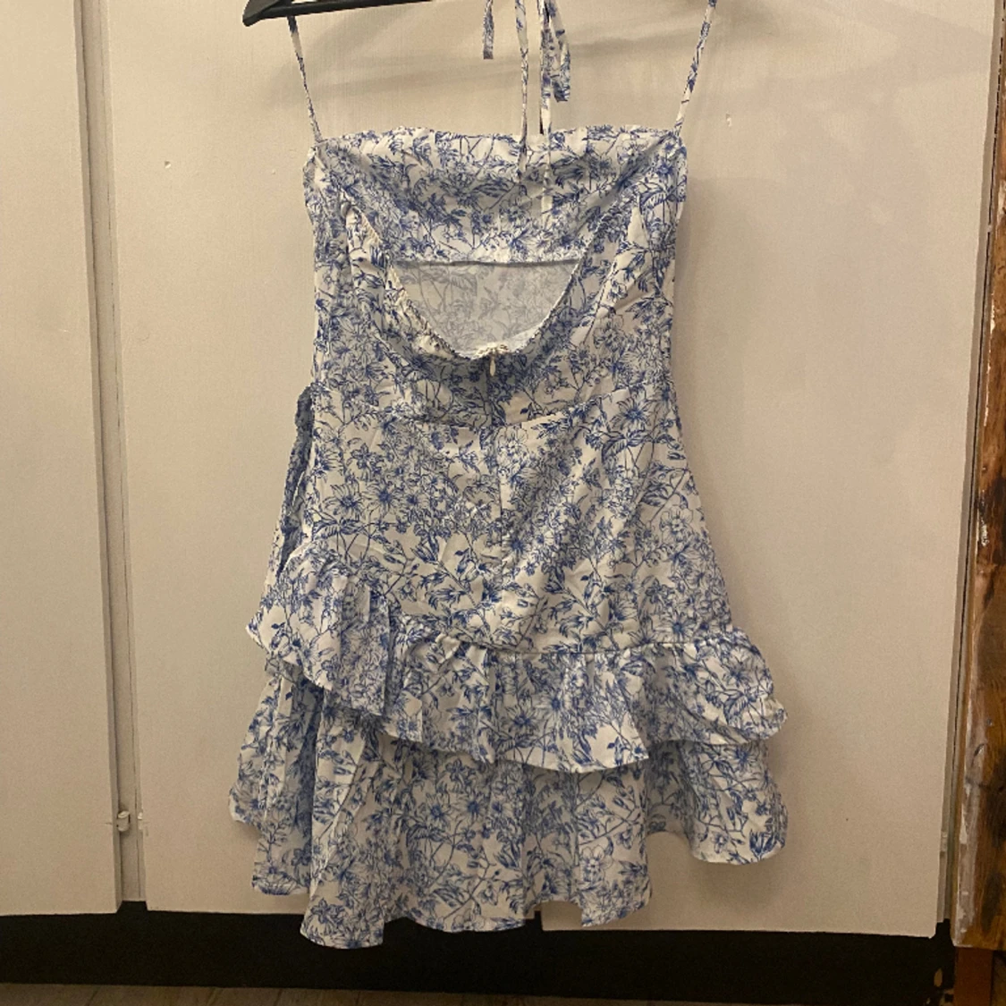 Blommig klänning - 90