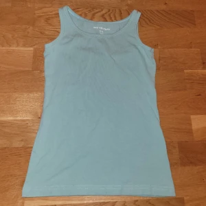 Turkos linne - Turkost linne från KappAhl i storlek 128. 💕