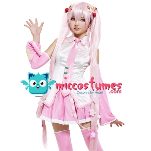 Sakura miku cosplay  - Säljer min jätte fina sakura miku cosplay som jag köpt från miccostumes! Jätte bra kvalite! Inkluderar allt! Peruk&hela outfiten. Dm för bilder på! 