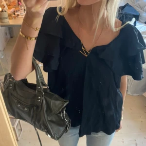 Topp - SUPER snygg topp / blus