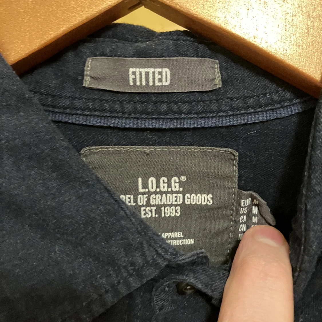 HM-Skjorta mörkblå Stl. M - 90