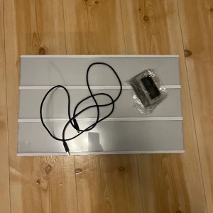 Jättefin dekoration för hemmet - Jättemysig och du kan skriva vad som helst med olika bokstäver, tecken och siffror :) Sladd medkommer men ingen adapter