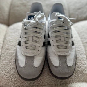 Adidas original samba - Aldrig använda, kvitto finns. Nypris 1250 kr
