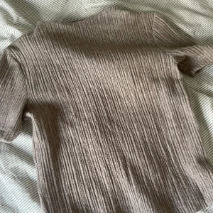 ZARA topp - En jätte fin ZARA topp som är helt slutsåld på Zarah hemsida, använd 1 gång