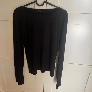 Longsleeve  - Topp från Gina kommer inte till användning, använd en gång! 