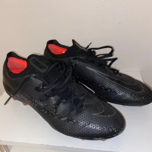 Fotbollsskor - Nike Phantom GT 2 Elite AG-PRO Shadow - Svart/Grå/Vit Knappt använda (dock inga sulor)