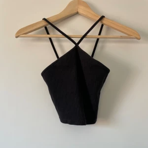 Linne - Säljer detta linnet ifrån Zara då jag inte använder de längre. 