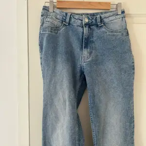 Fina jeans 💘 för små för mig så kan ej visa på 💘