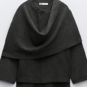Intresse koll på zara kappa! - Superfin grå koft/jacka!   Hör av er om ni är intresserade!