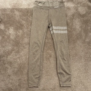 Stronger byxor  - Säljer dessa stronger byxor i storlek xs. 