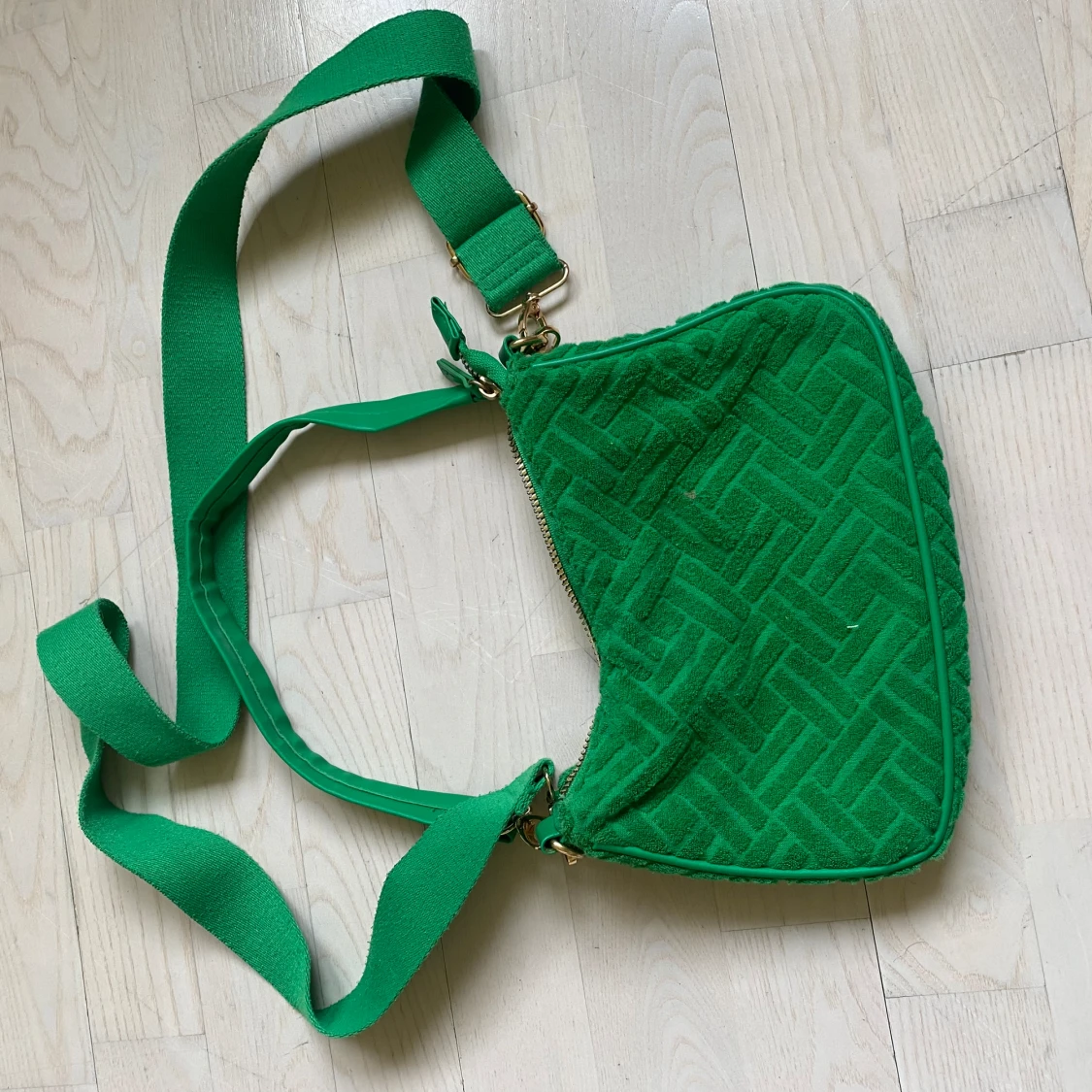 Neon grön väska - 90